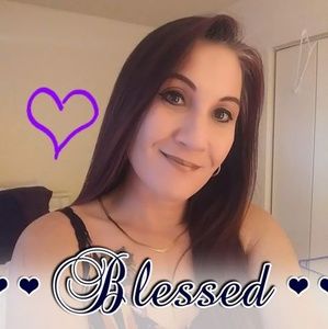 Meet your Posher, Eve